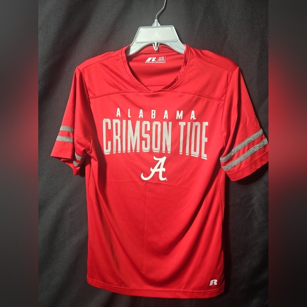 Alabama‎ Crimson Tide Friday Fit Short Sleeve Adult Size Medium